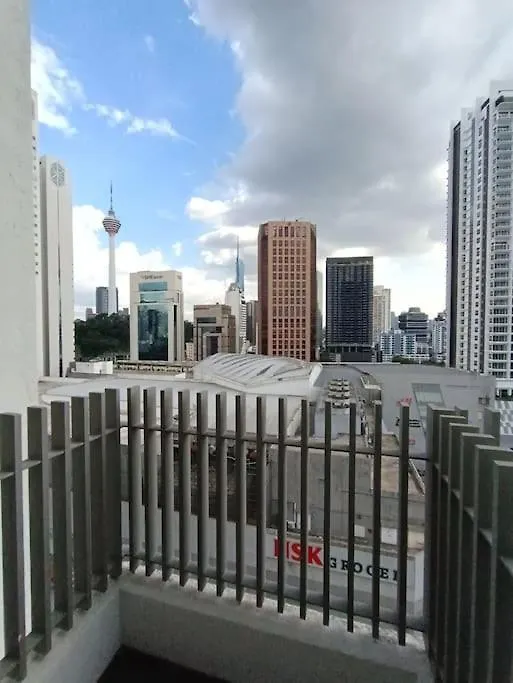 Col 25B Klcc Infinity Pool View Studio Куала-Лумпур Апартаменты